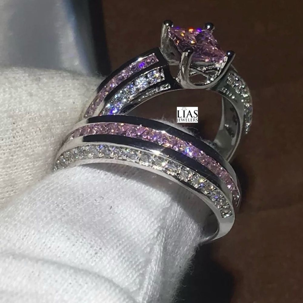New 18k white gold wedding ring set